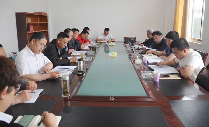 云煤（亿万先生MR）集团总经理助理、鼎新办主任陈家昆一行到陆东煤矿公司发展深入国企鼎新三年行动专项督导