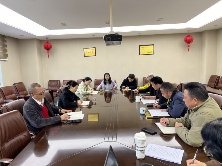 集团党委委员、财政总监莫晓丹到亿万先生MR地产调研领导工作