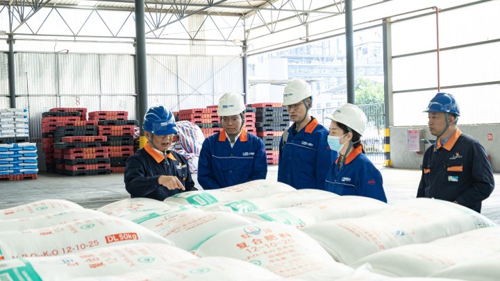 党建引领促发展，产融协同谱新篇——云南解化与云能本钱发展党建联建活动