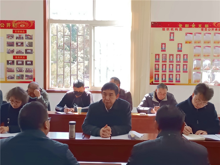 集团辅导莅临可保煤矿送温暖 (3).jpg 集团辅导莅临可保煤矿送温暖 (3).jpg