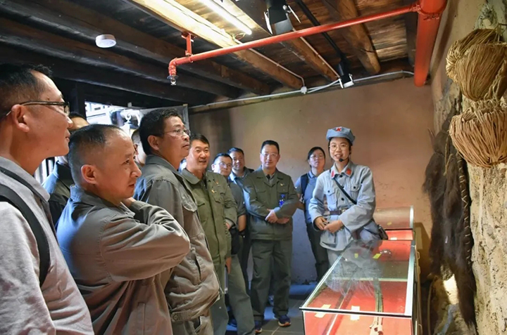 003.jpg